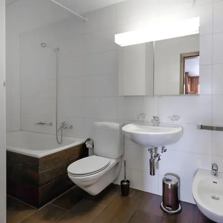 Apartment Chesa Ludains 8 St. Moritz