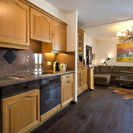 Apartment Chesa Ludains 8 St. Moritz