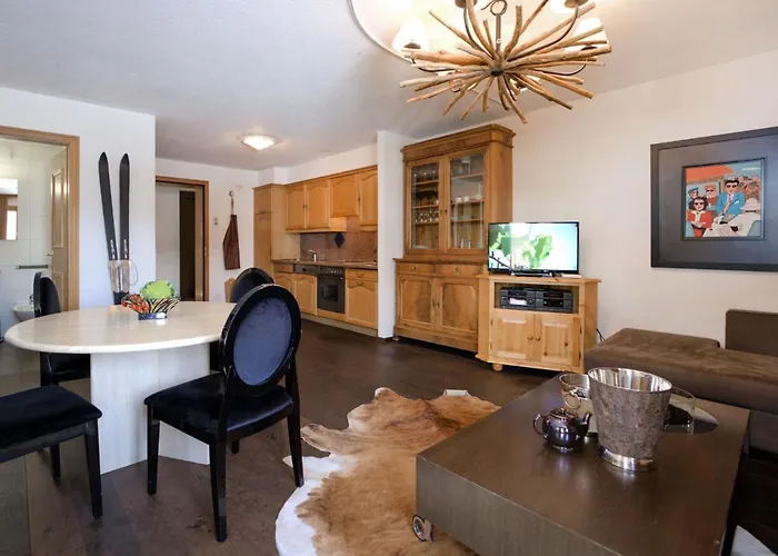 Chesa Ludains 8 By Interhome Apartman *