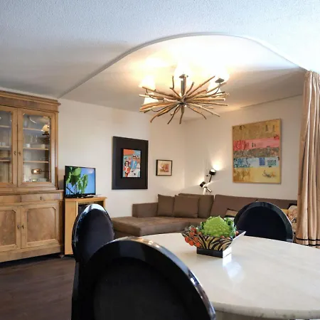 דירה Chesa Ludains 8 By Interhome *